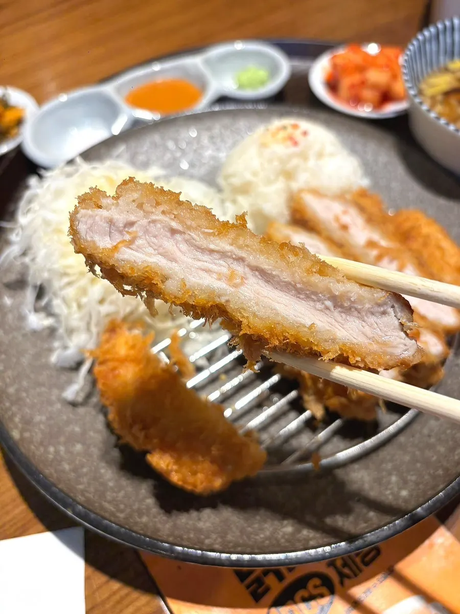 Noodles and kara-jang broth of the kara tantanmen