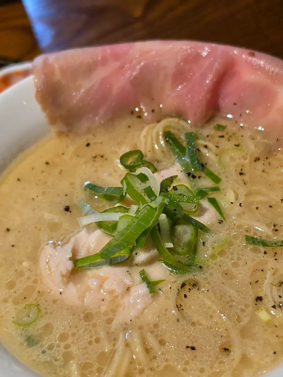 식사를 마친 멘지 테이블