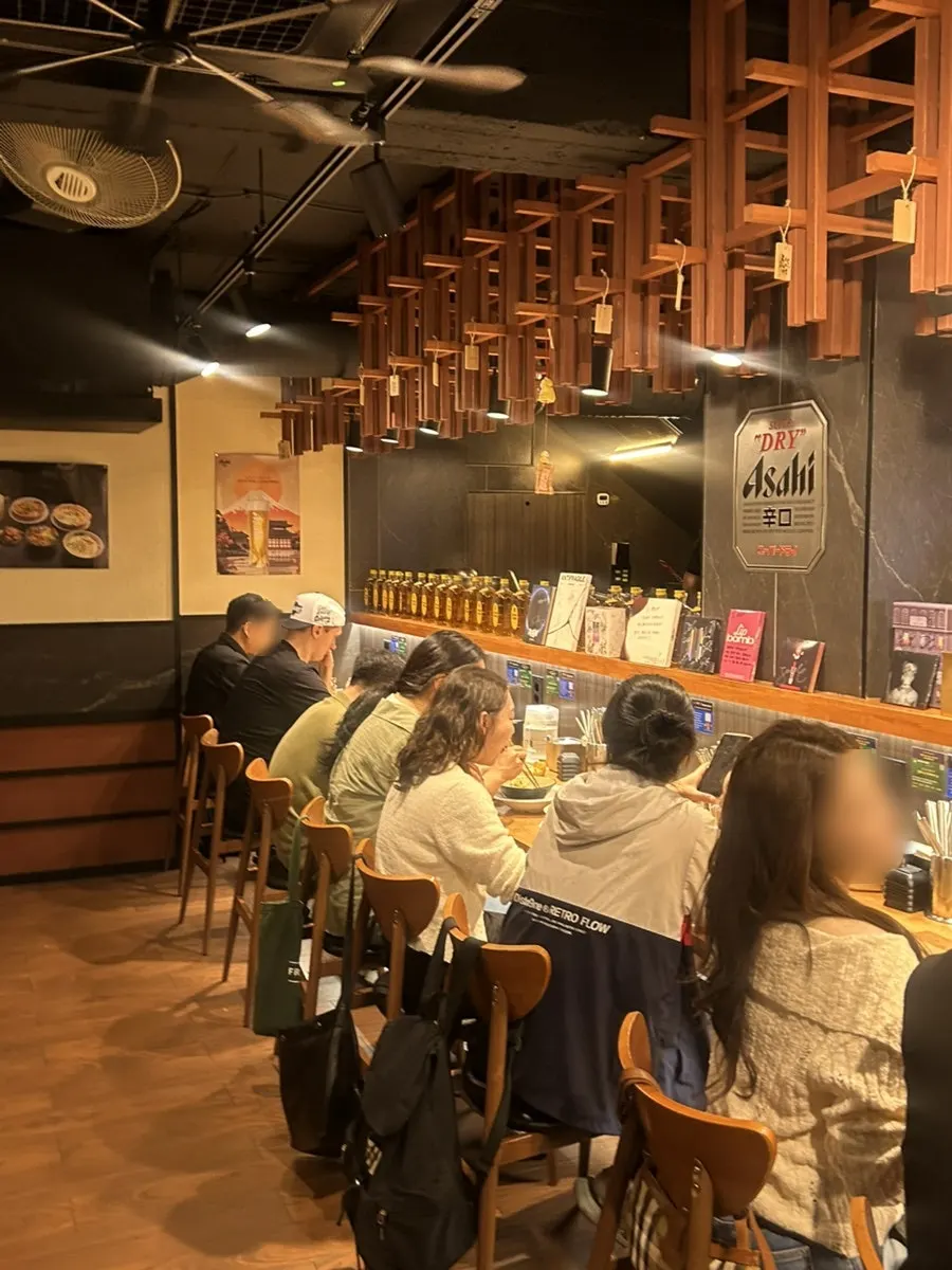 멘츠루 시청점 매장 내부 좌석