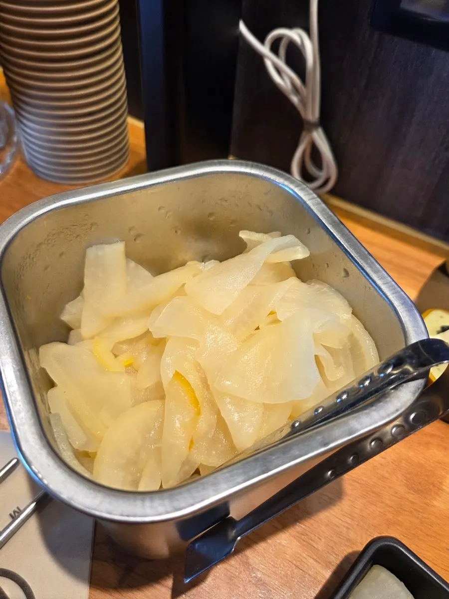 Less-yellow yuzu pickled radish
