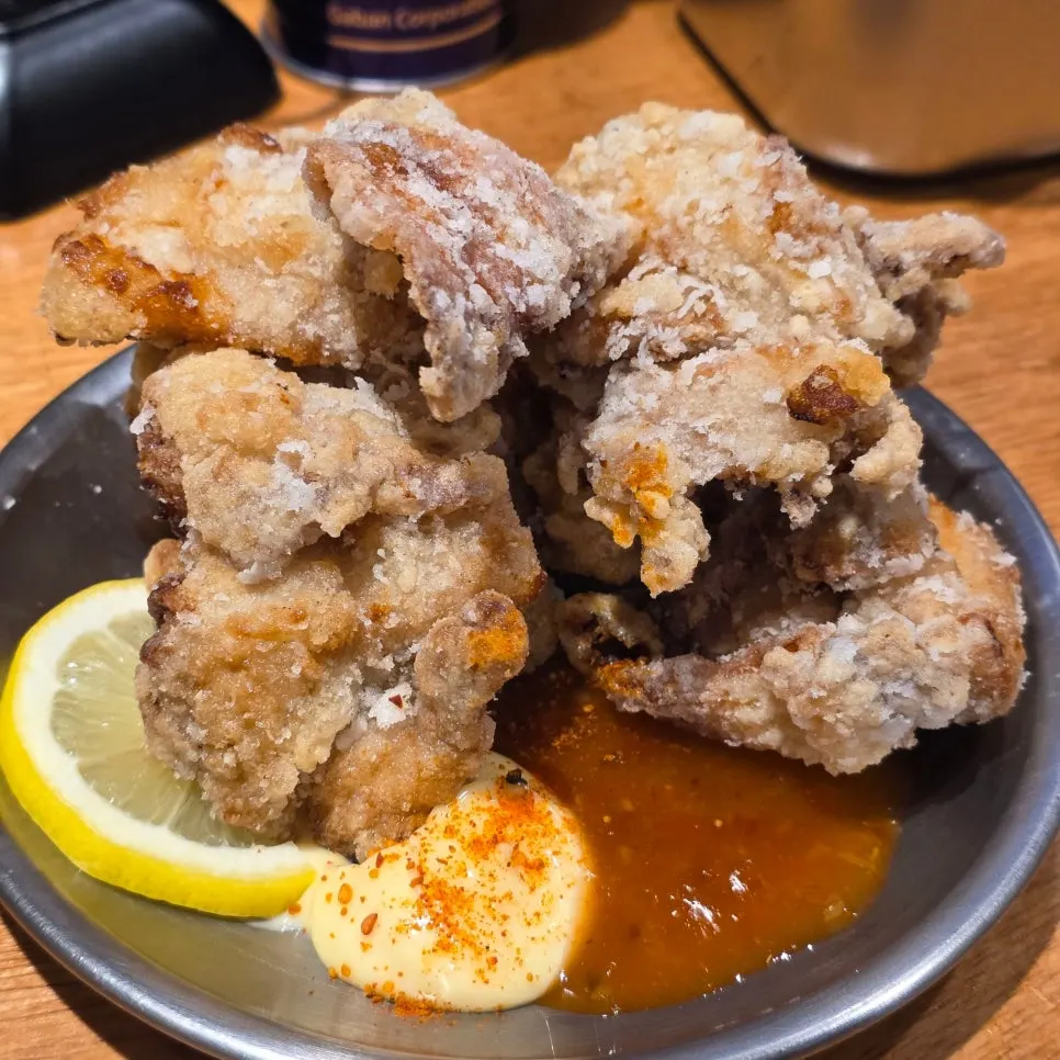 멘츠루 수제 치킨 가라아게 한 접시