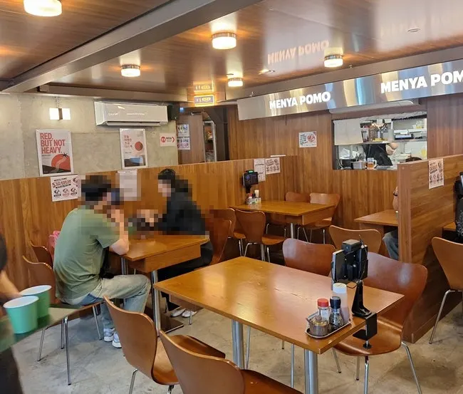 Interior seating at Menya Pomo Seongsu Branch