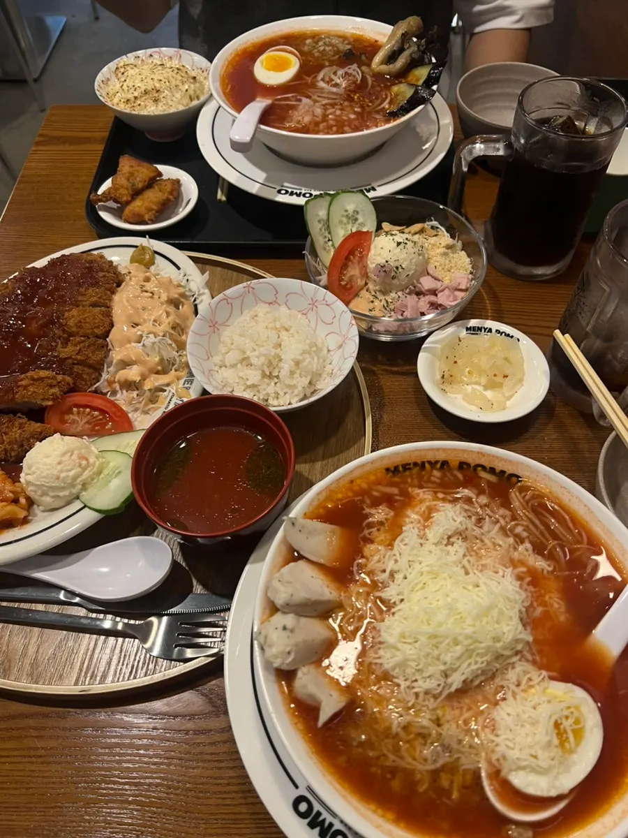 멘야포모 성수점 메뉴판 전체