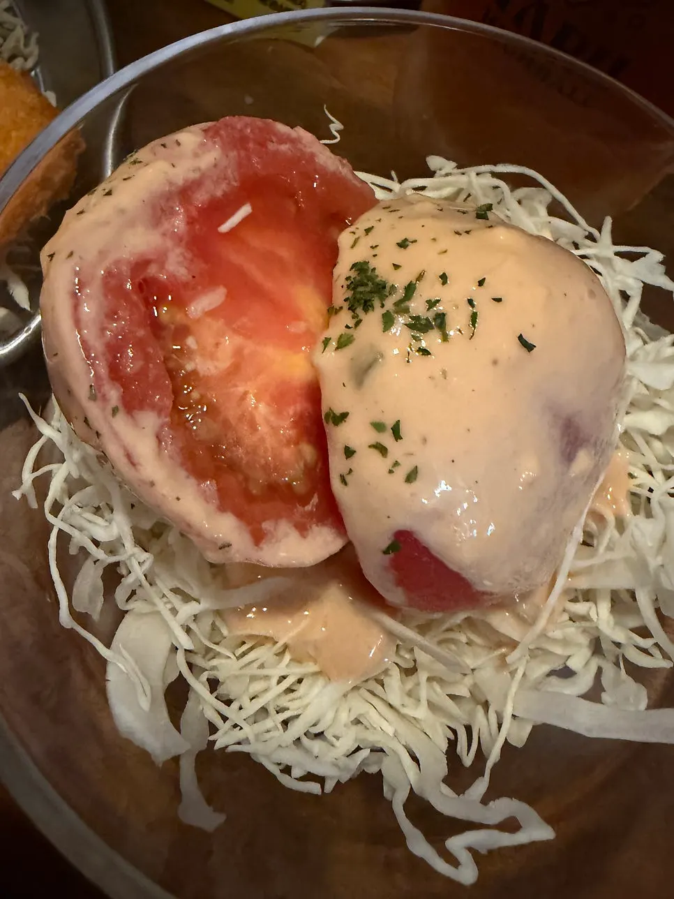 진한 토마토 국물의 라멘 클로즈업