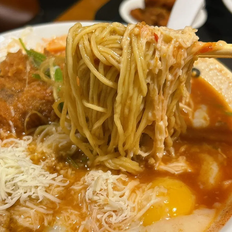 India beef cutlet ramen with added cheese