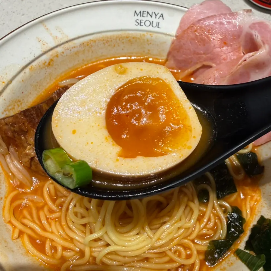 Noodles and toppings in the spicy ramen