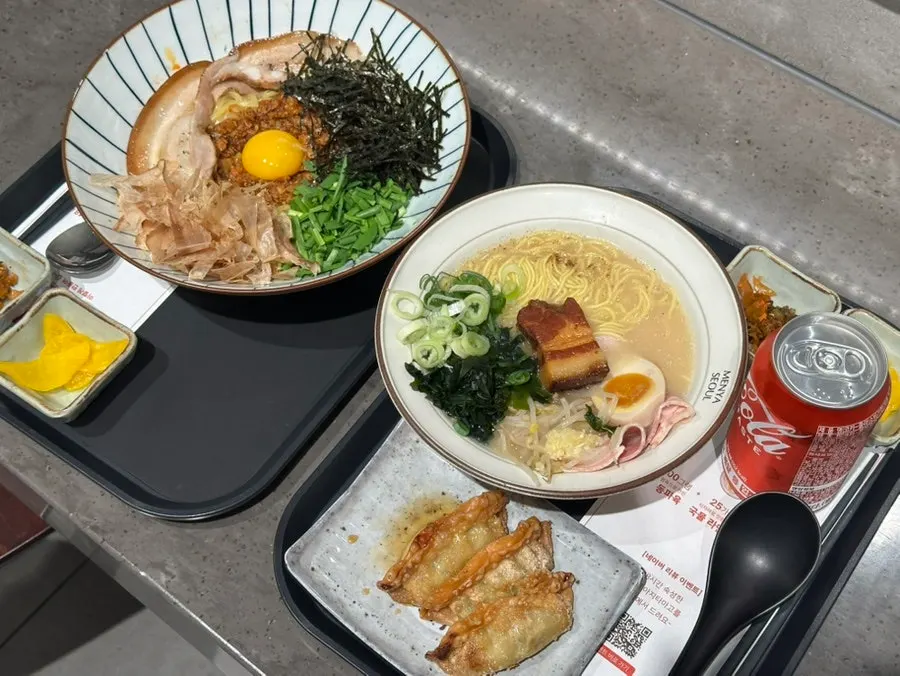 동파육 차슈 라멘 세트와 통삼겹 마제소바 상차림