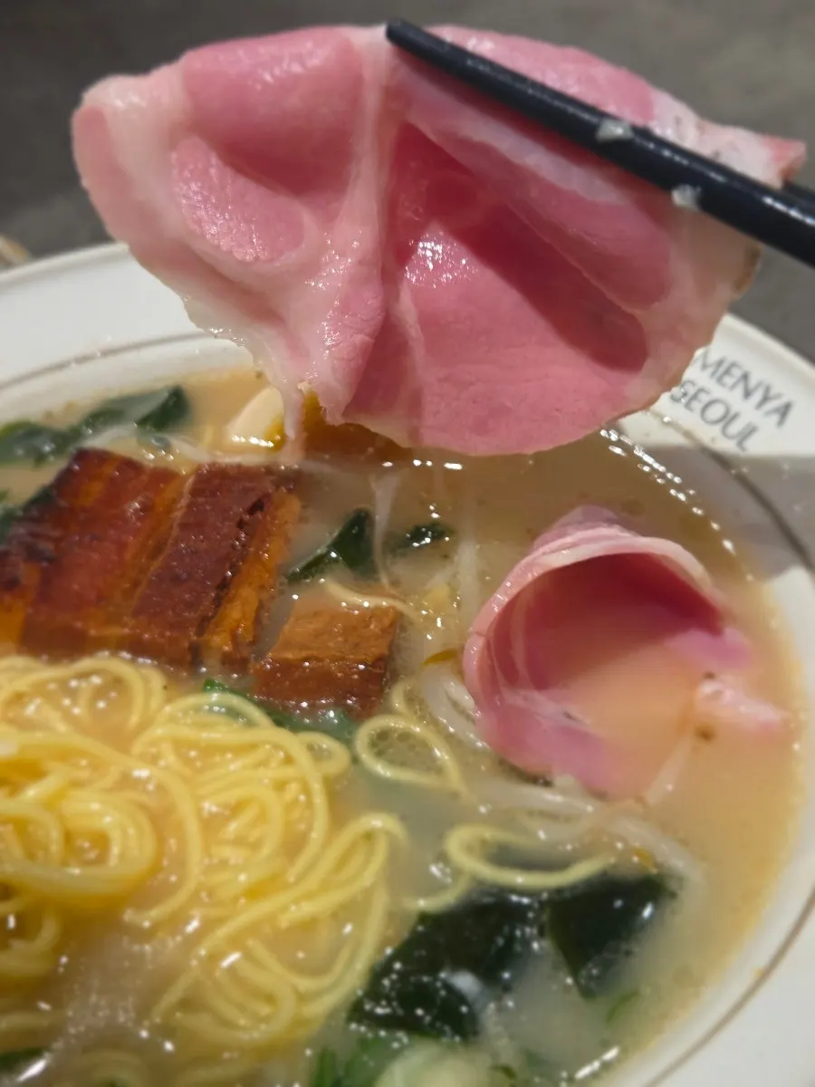 Ramen topped with both thin-sliced and thick char siu