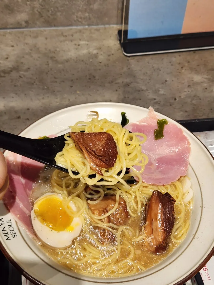Jambon ham served alongside the dongpo pork