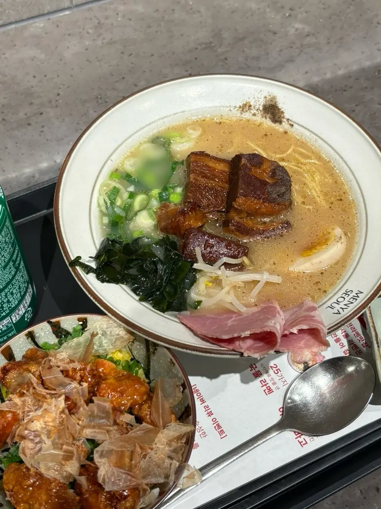 Bowl with leftover mazesoba sauce