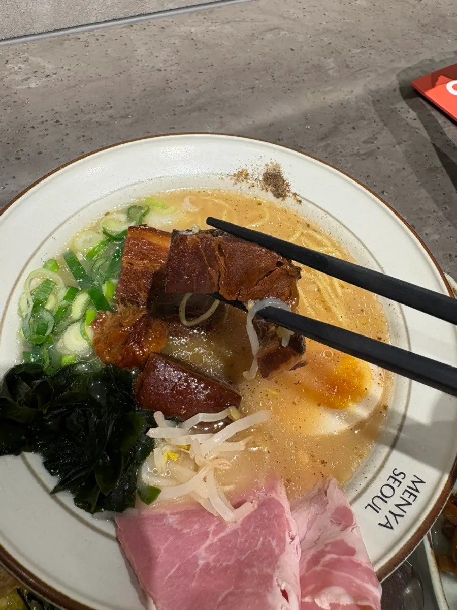 Pale, rich ramen broth