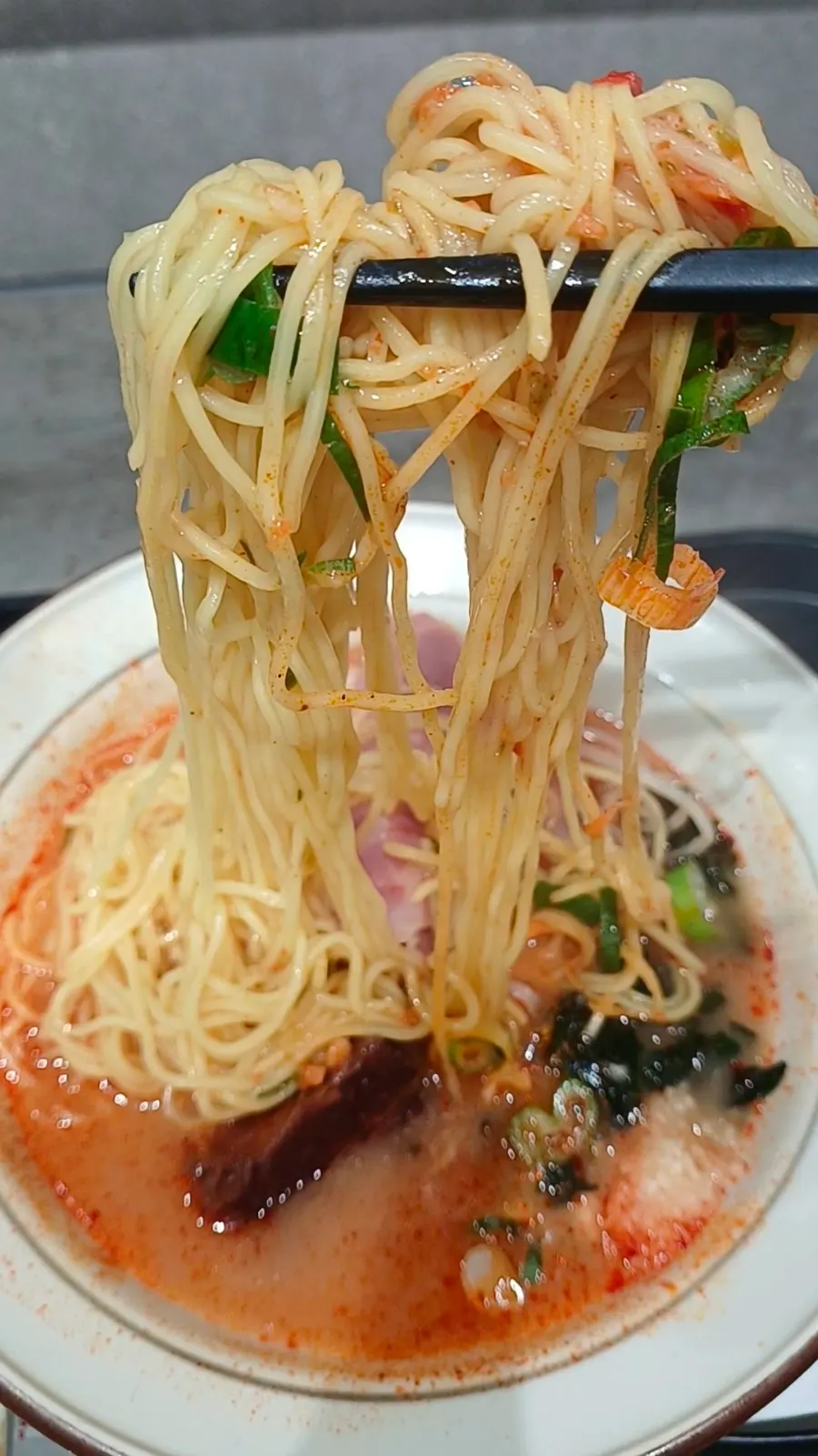 적당한 굵기의 라멘 면발