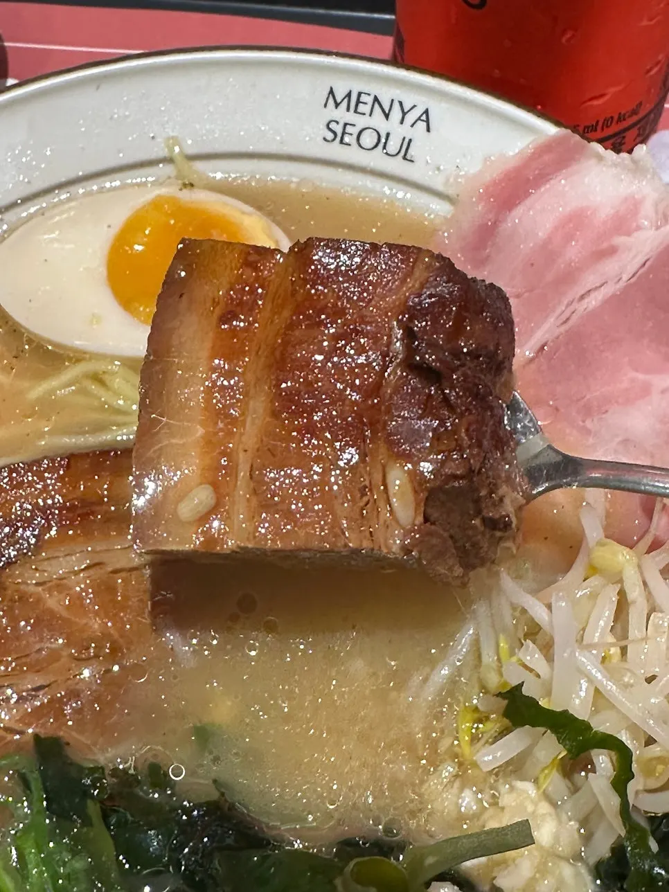 도톰한 동파육 차슈 단면