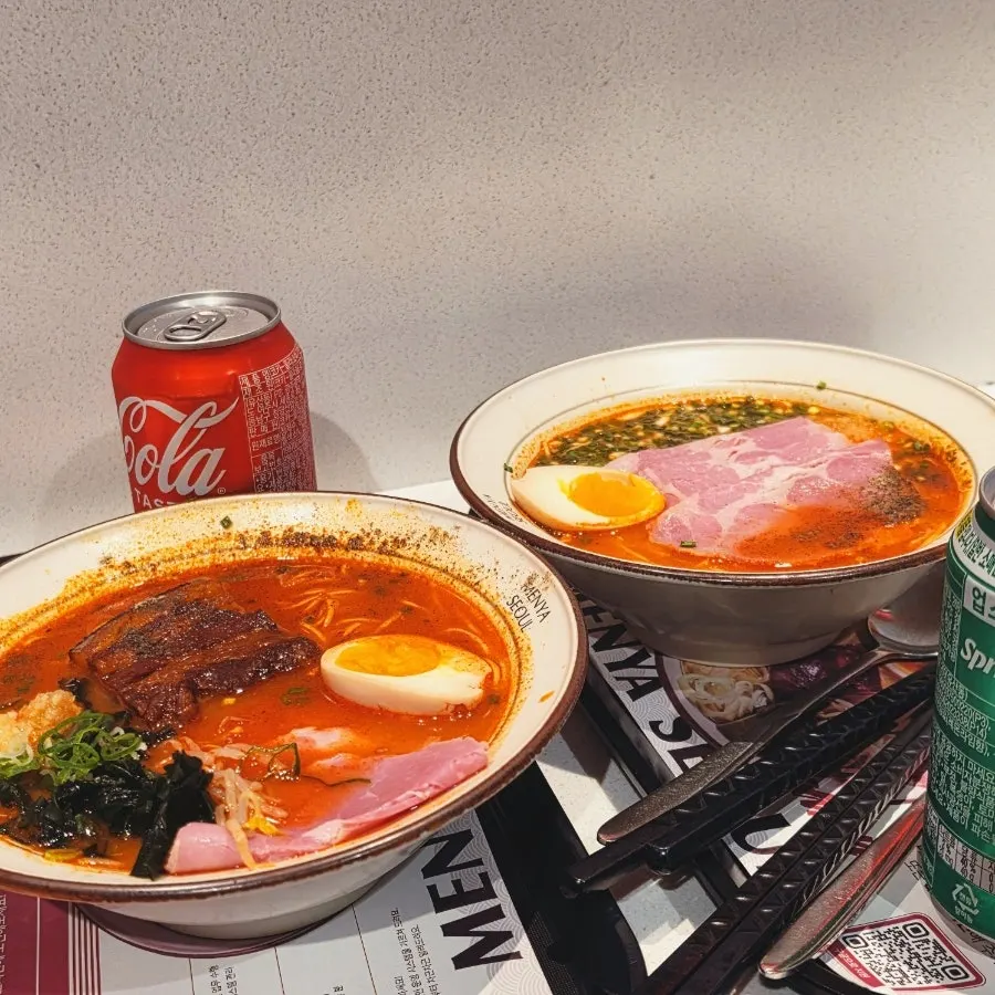 Menya Seoul's spicy jambon and dongpo pork chashu ramen sets