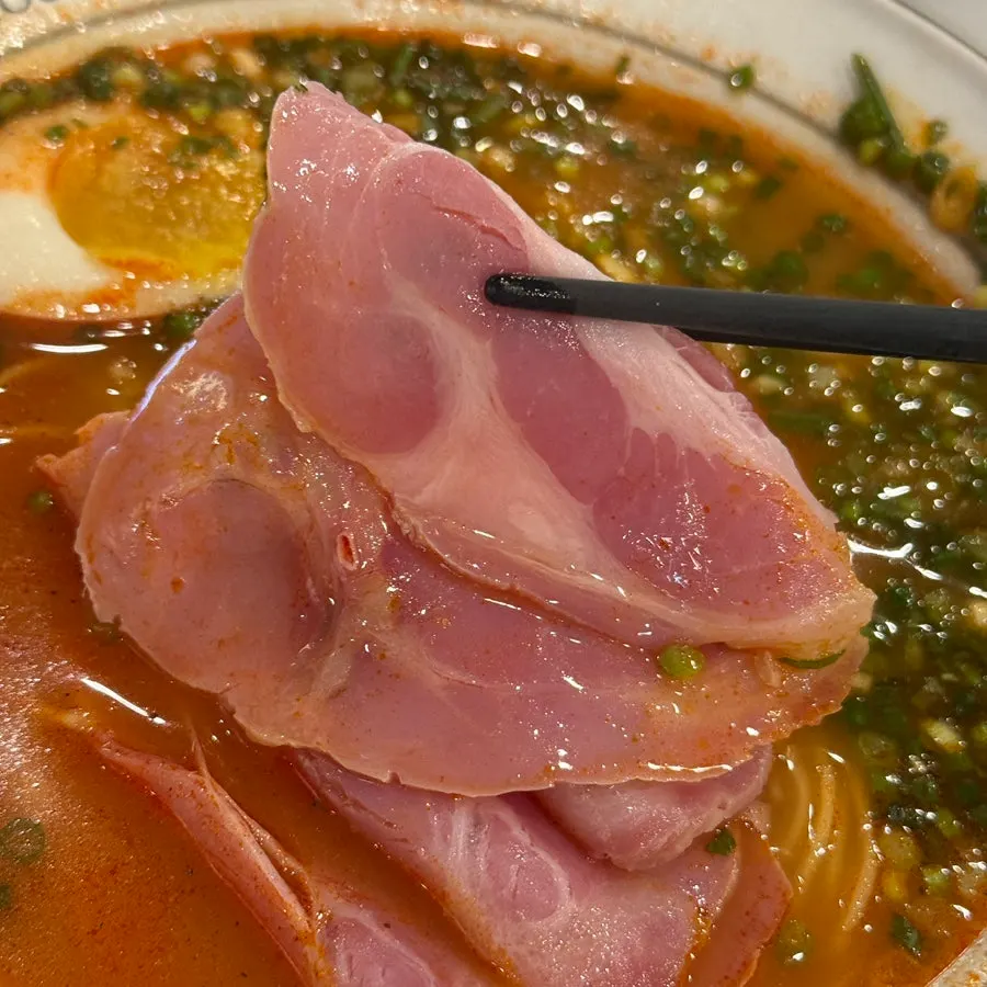 두 장 올라간 잠봉차슈 더블 토핑