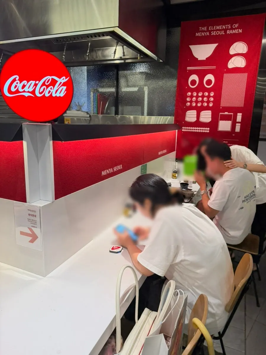 Shared seating and surroundings on the food street