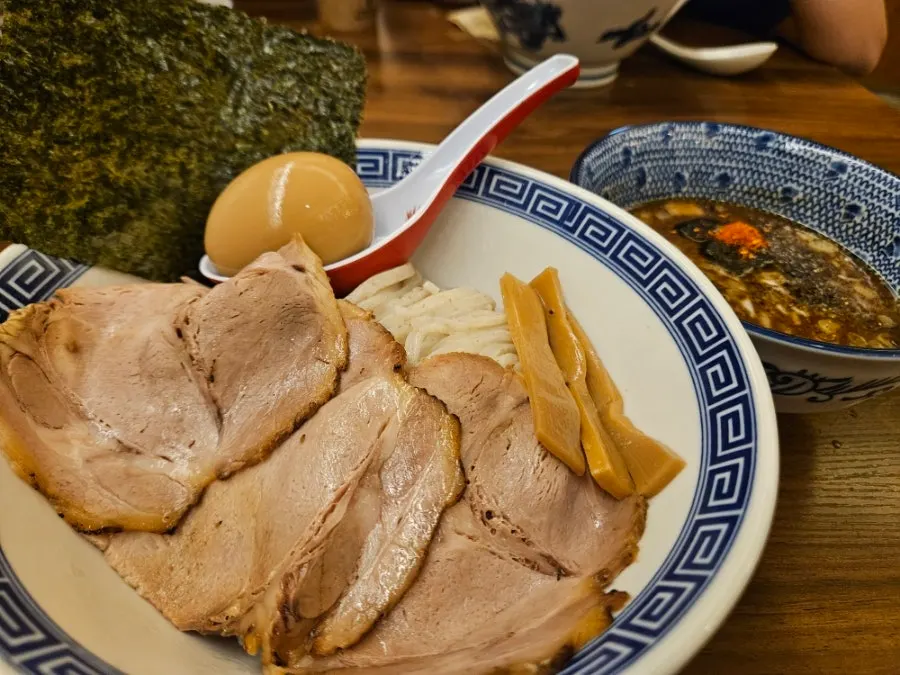 면과 육수가 따로 나온 츠케멘 상차림