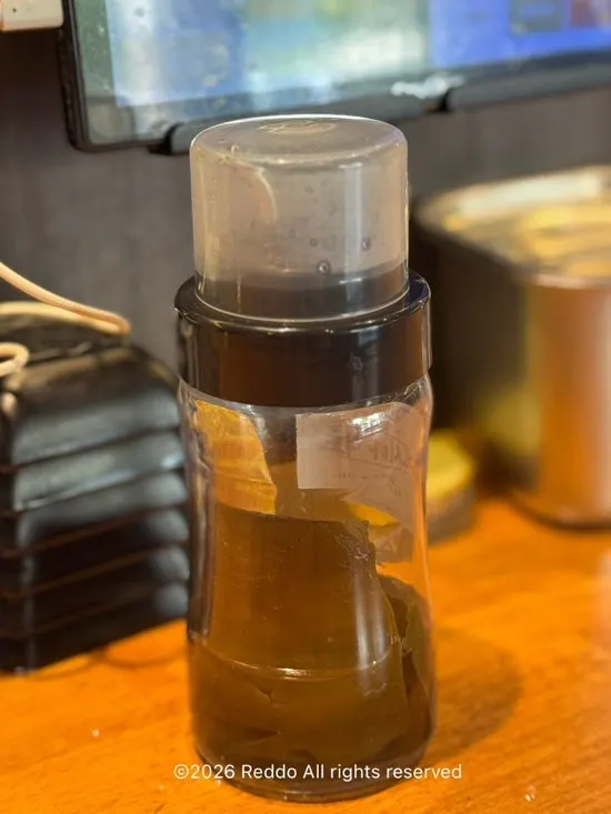 Kombu vinegar served alongside the abura soba