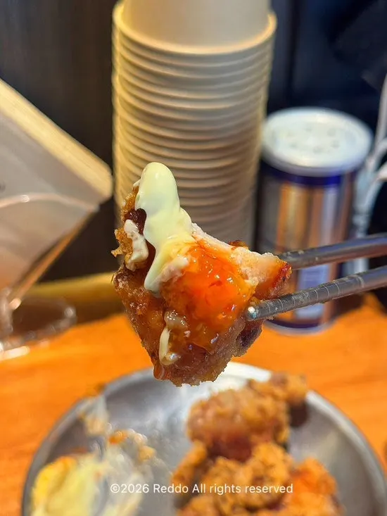 Mentsuru's chicken karaage fried from whole chicken thigh