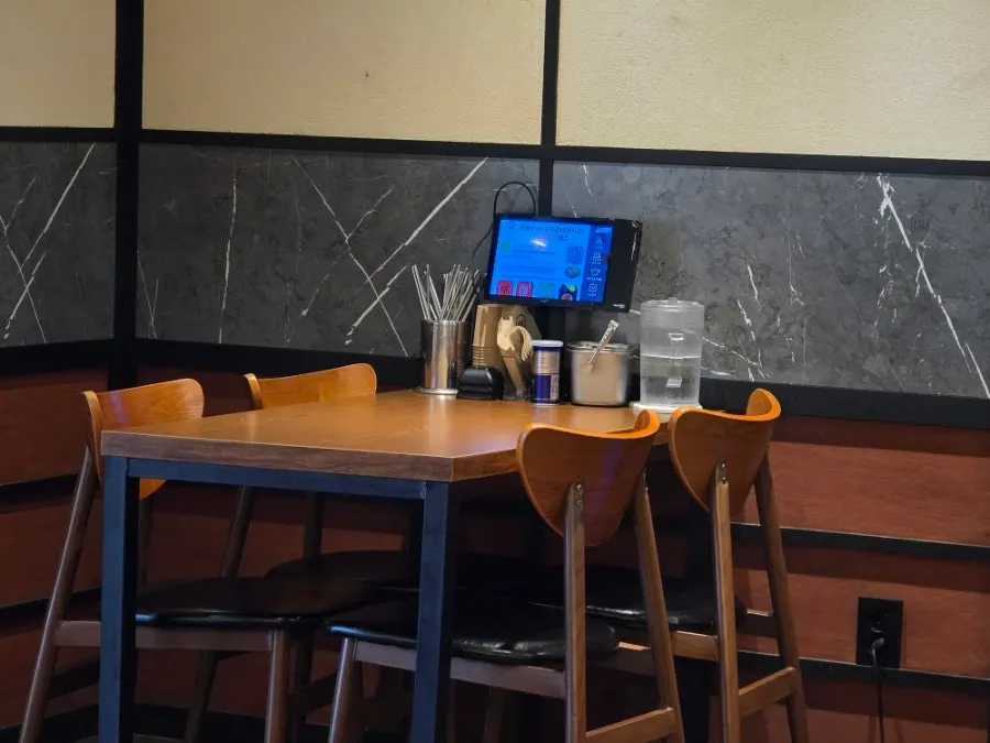 2- and 4-person table seating area at Mentsuru