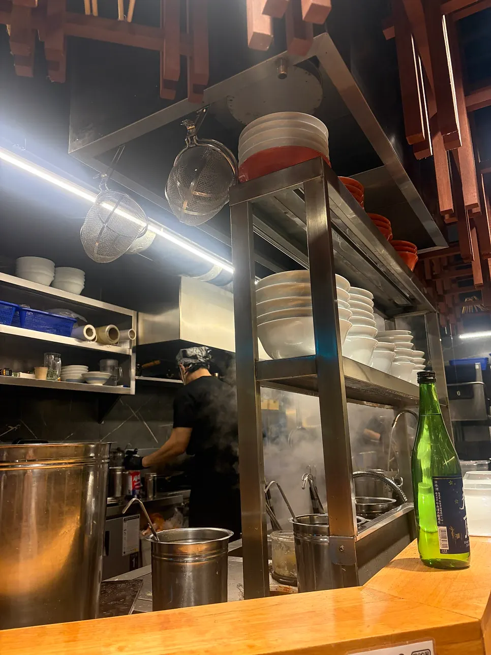 Phone stand at the bar-seat table