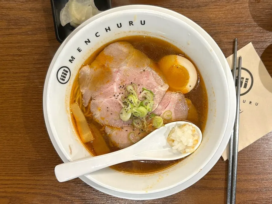 칼칼한 국물의 매운소유라멘