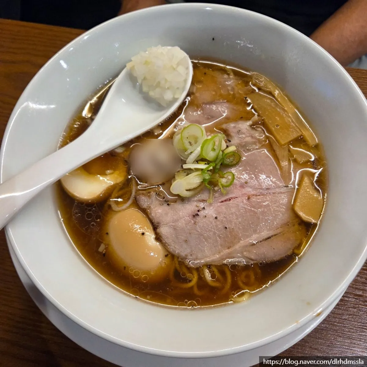 A bowl of Mentsuru's regular shoyu ramen