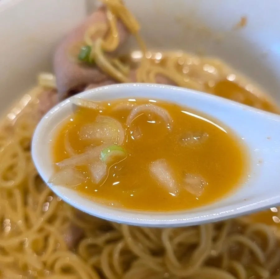 붉고 진한 매운 토리파이탄 국물