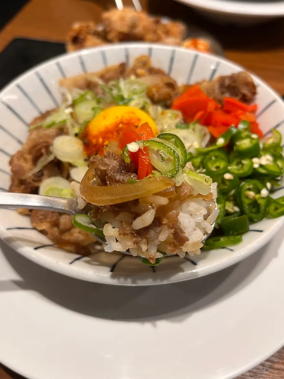 Cross-section of gyudon showing rice and meat balance