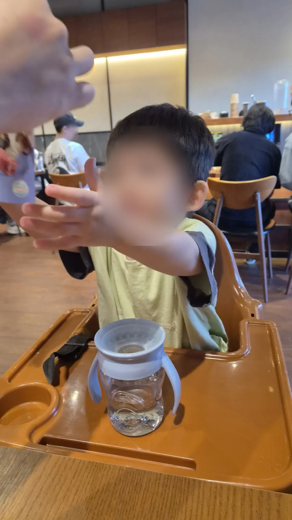 Family meal in progress at a Mentsuru table