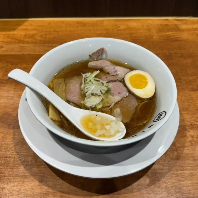 A bowl of Mentsuru's shoyu ramen