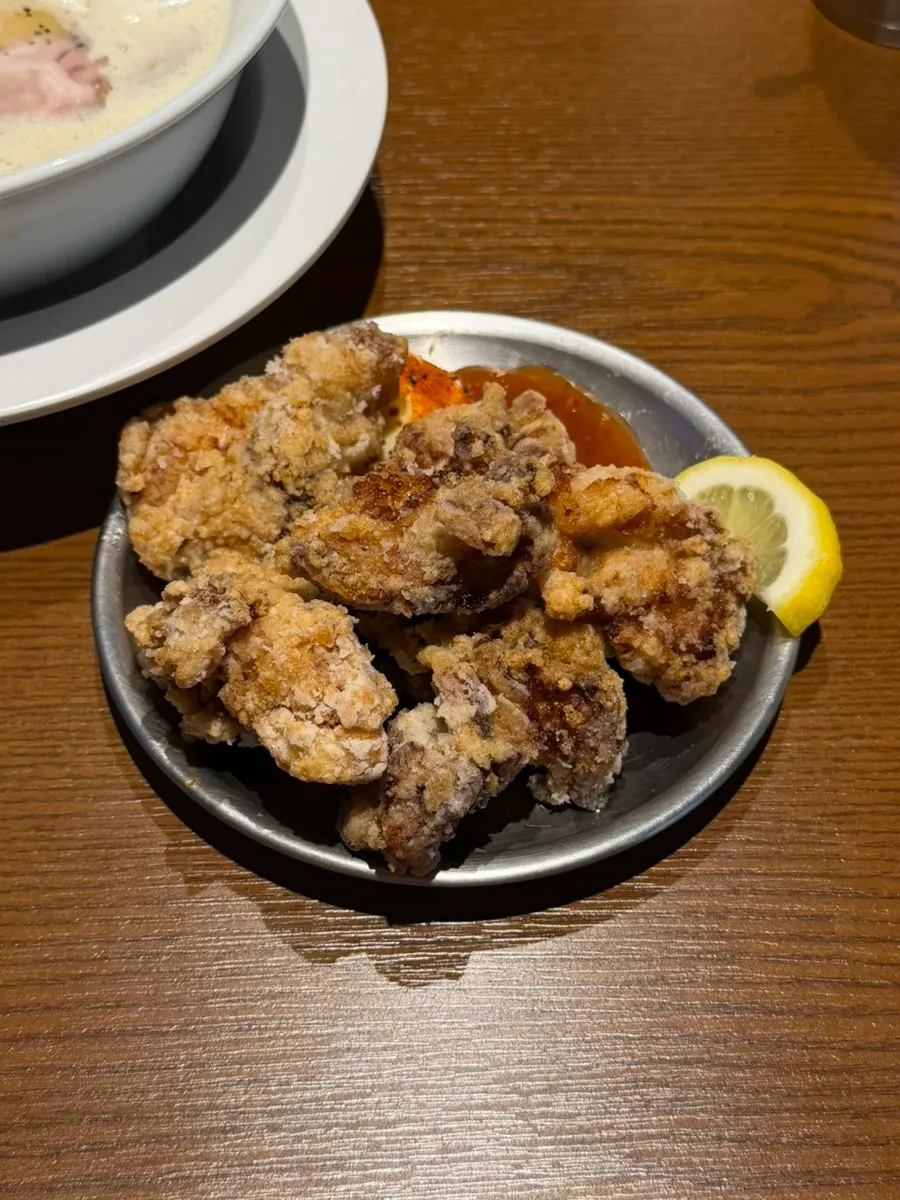 Crispy fried karaage at Mentsuru