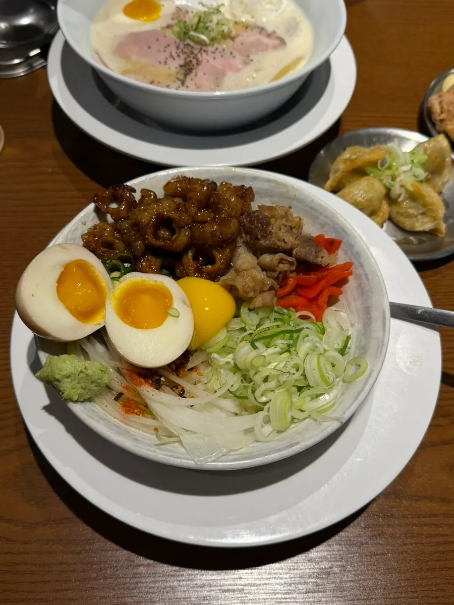 Hormone-don topped with woo-samgyeop beef brisket