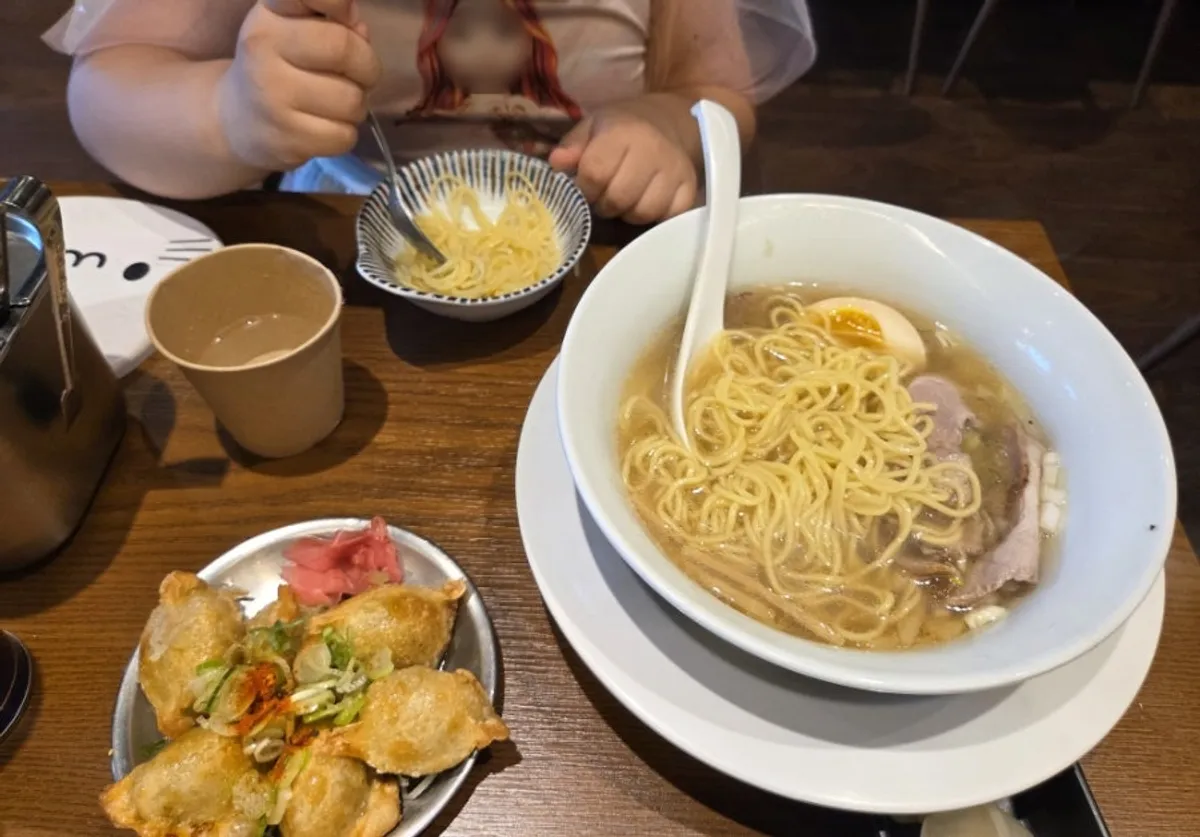 子供大公園駅のラーメン店メンチュル子供大公園店訪問