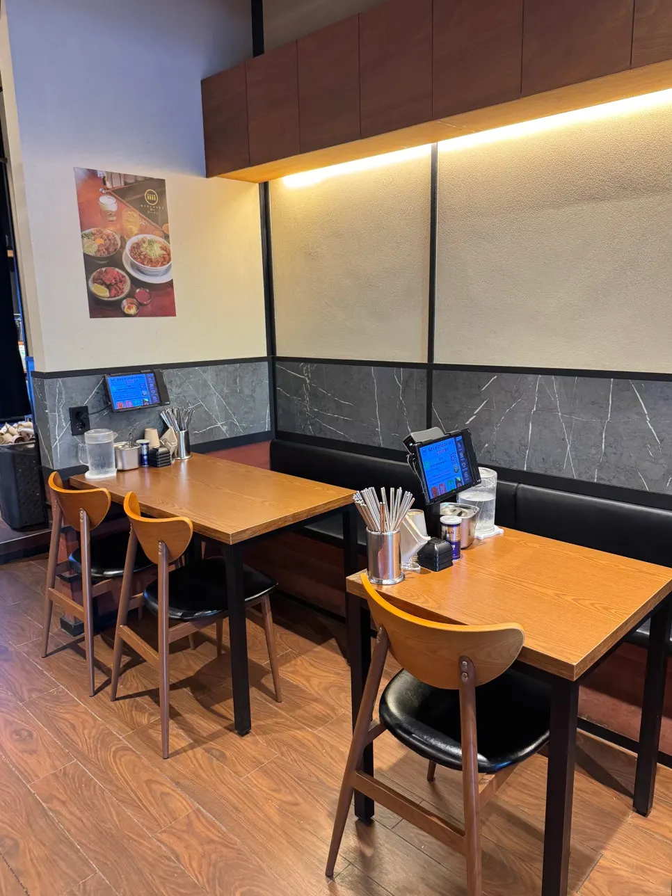 Interior of Mentsuru with bar table and seating