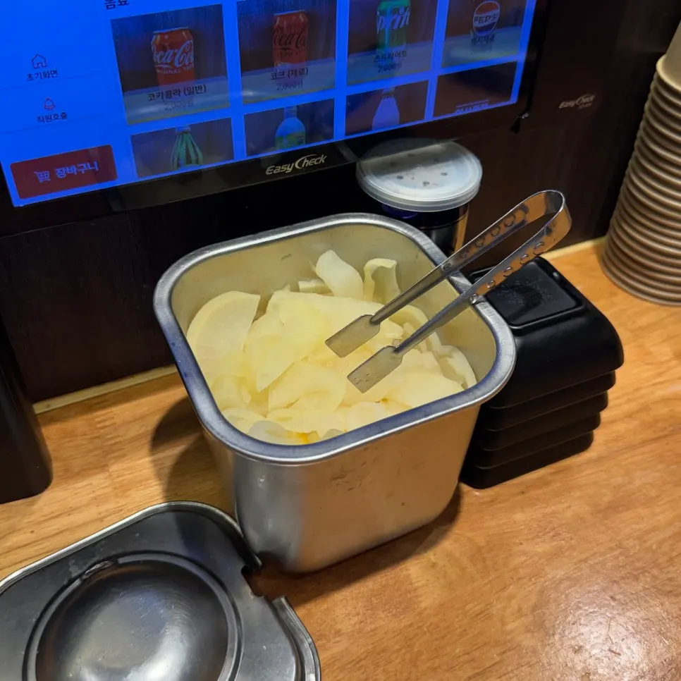 Pickled radish placed on the table