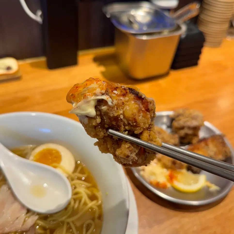 Freshly fried handmade chicken karaage
