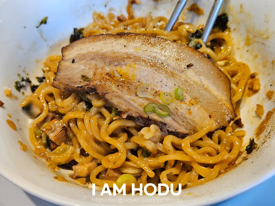 Abura soba with onions and scallions removed