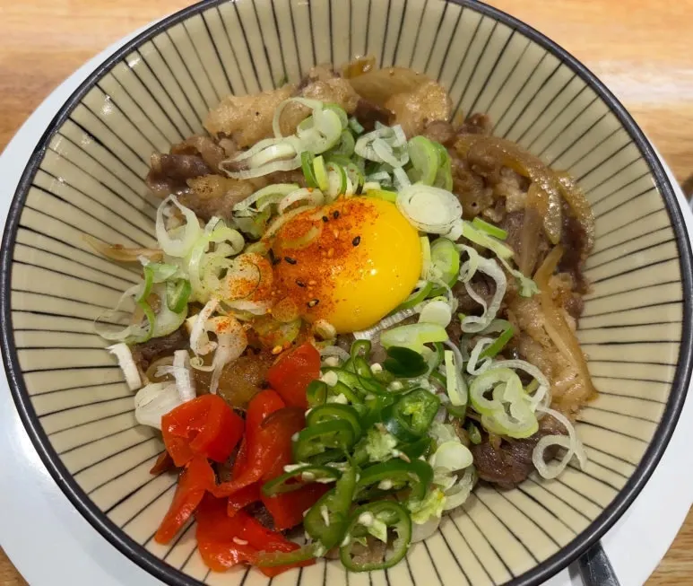 Table set with gyudon basic flavor