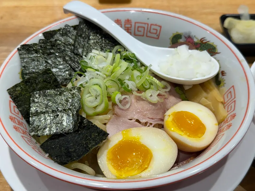 Hiyashi tsukemen served with noodles and sauce separately
