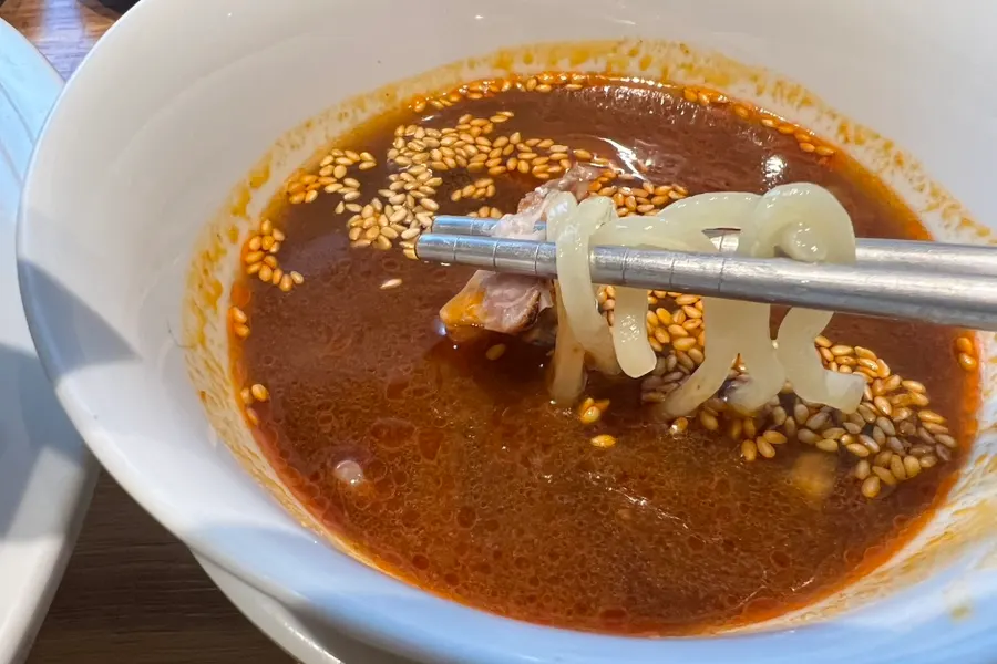 뜨거운 가쓰오부시 츠케지루 소스