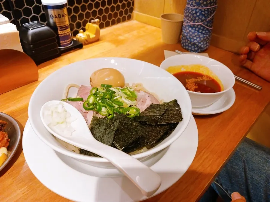 Cold tsukemen and mazesoba served within 10 minutes of ordering