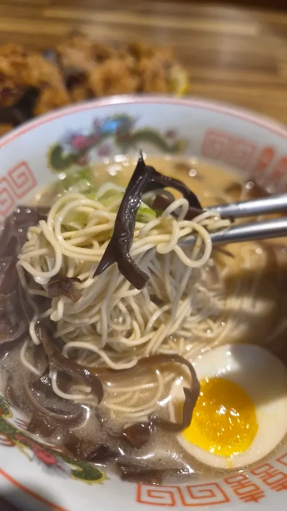 Thick mazesoba noodles with minced meat topping