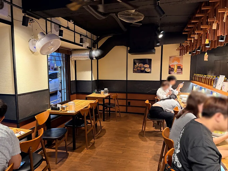 Extra topping menu at Mentsuru City Hall Branch