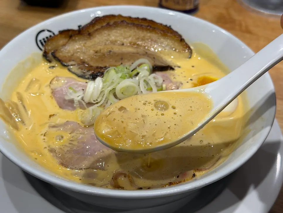 Tori paitan's milky chicken broth with chashu
