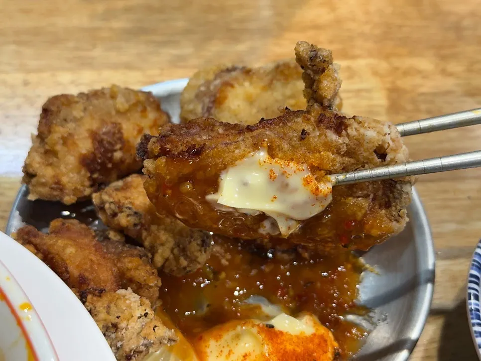 Gara-age served with chili sauce and mayonnaise