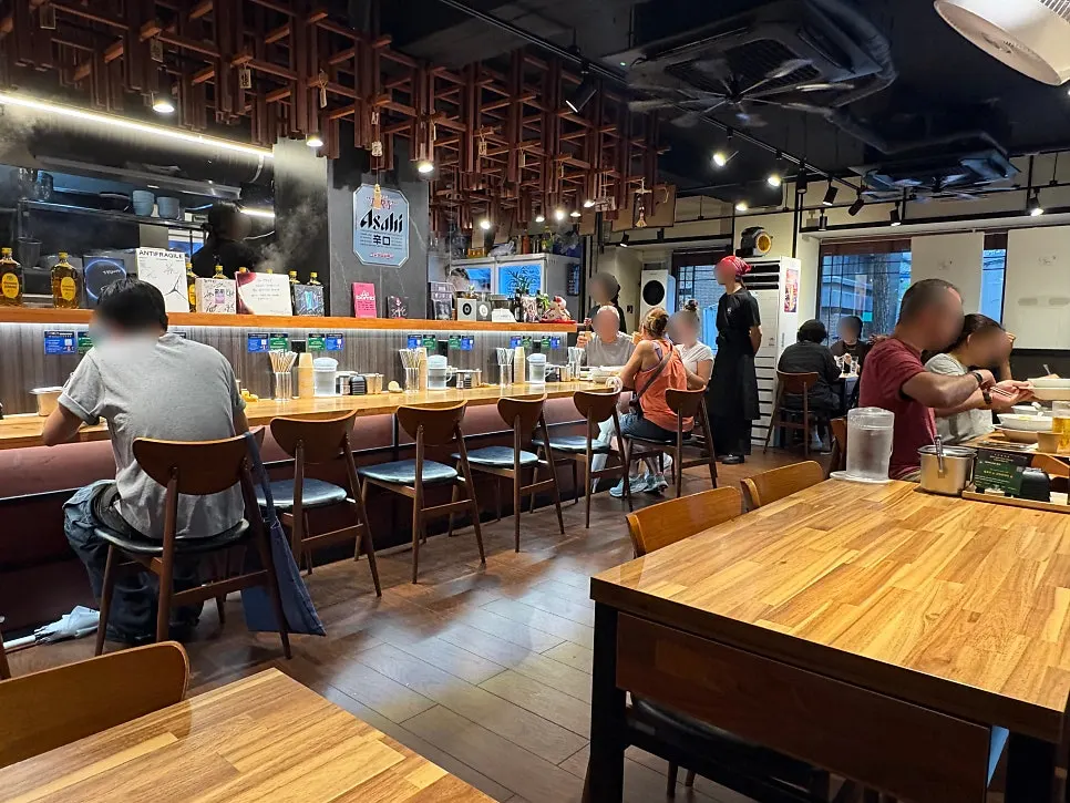 Tonkotsu ramen kiosk on the way down to the basement