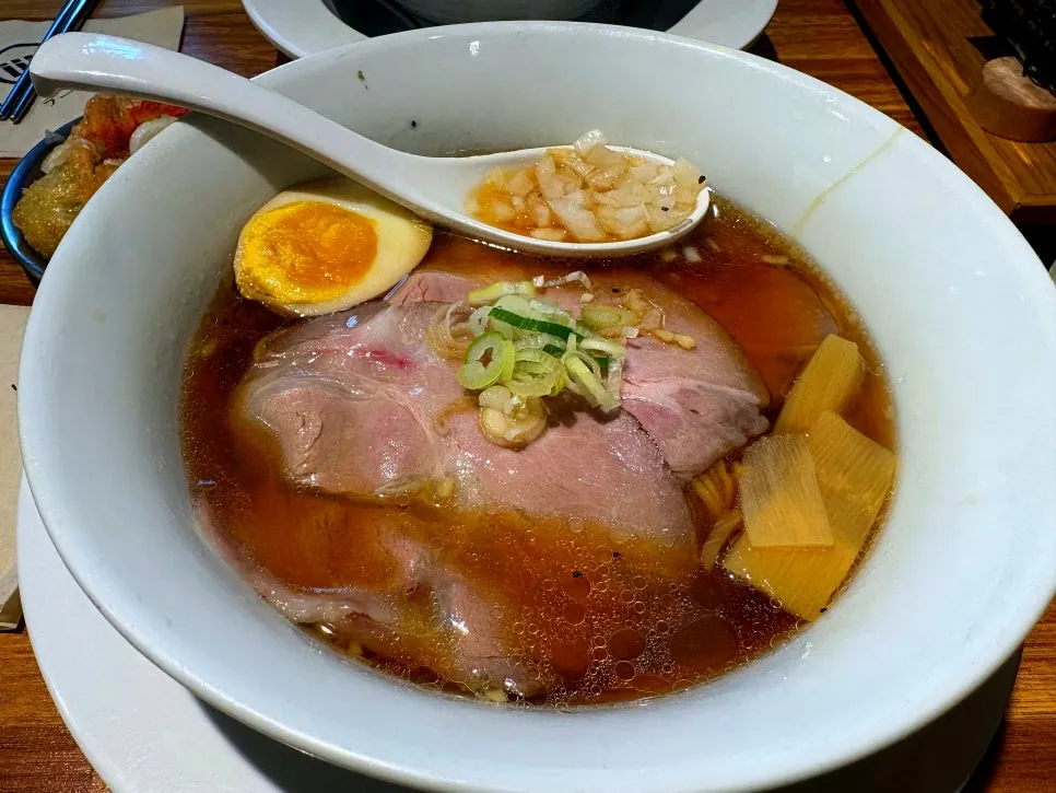 Shoyu ramen and gyudon set on the table