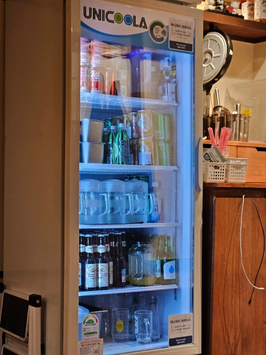 Peti sejuk minuman di Mentsuru Euljiro Branch