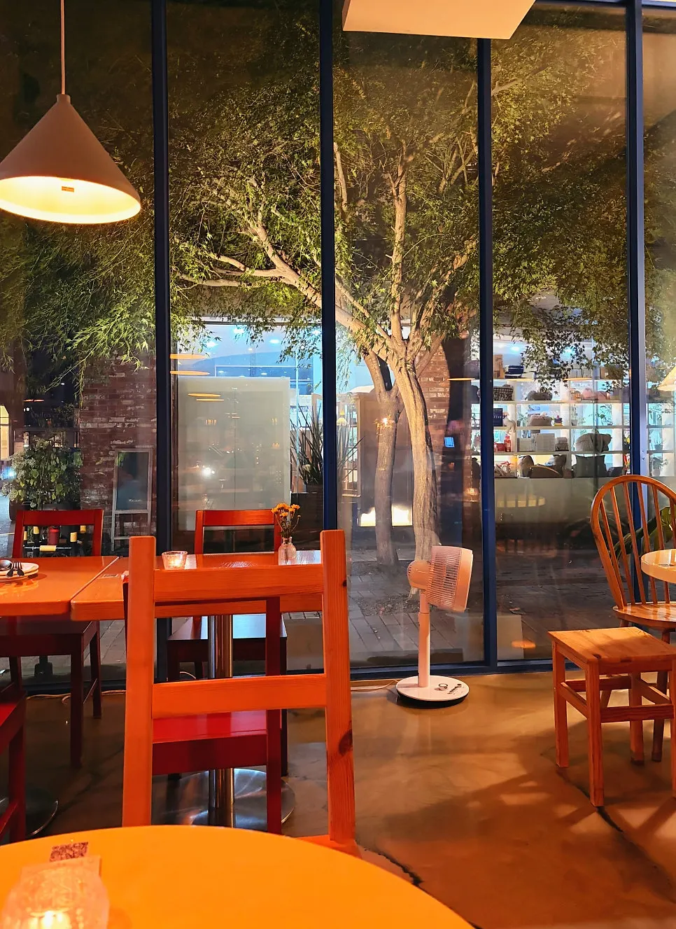 Indoor seating with a tree view at Meolmeol Pangyo